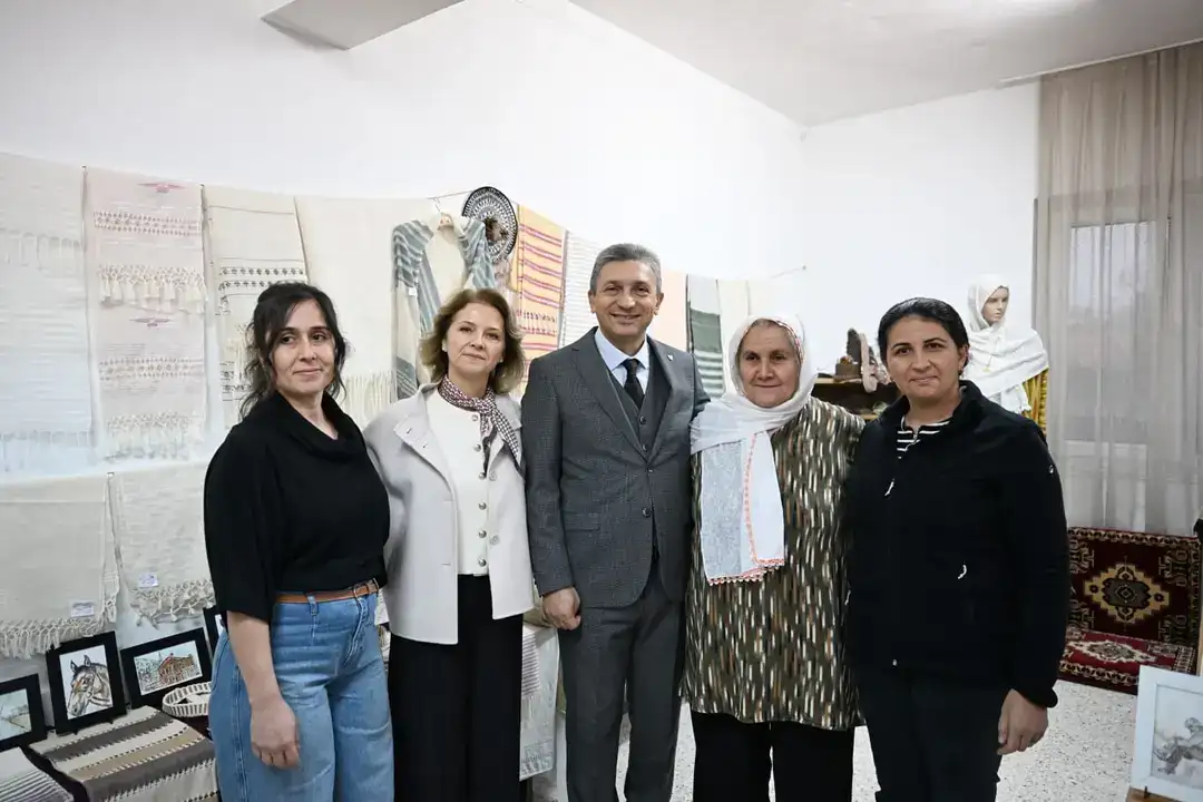 Ormana’ya Dünya Gururu: Tabela Törenle Yerini Aldı 6